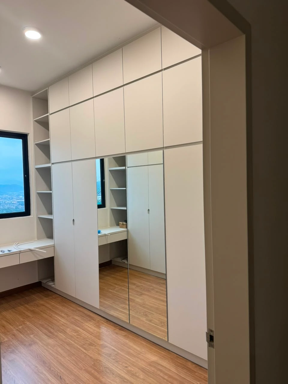 Residensi AVA, Kiara Bay · 全屋定制 卧室 · 镜面推拉衣柜