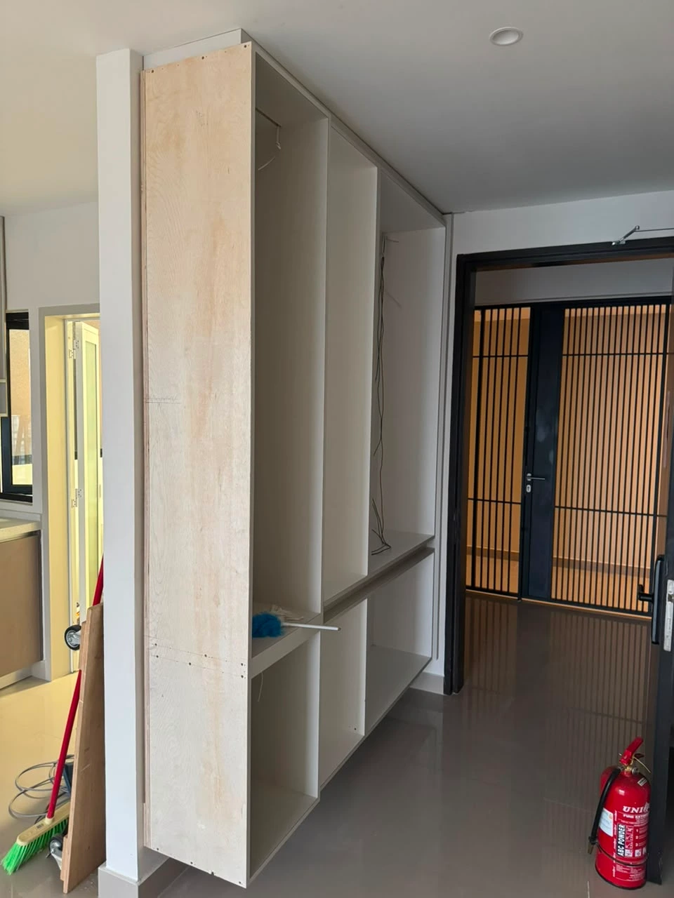 Residensi AVA, Kiara Bay · 全屋定制 施工中 · 玄关隔断